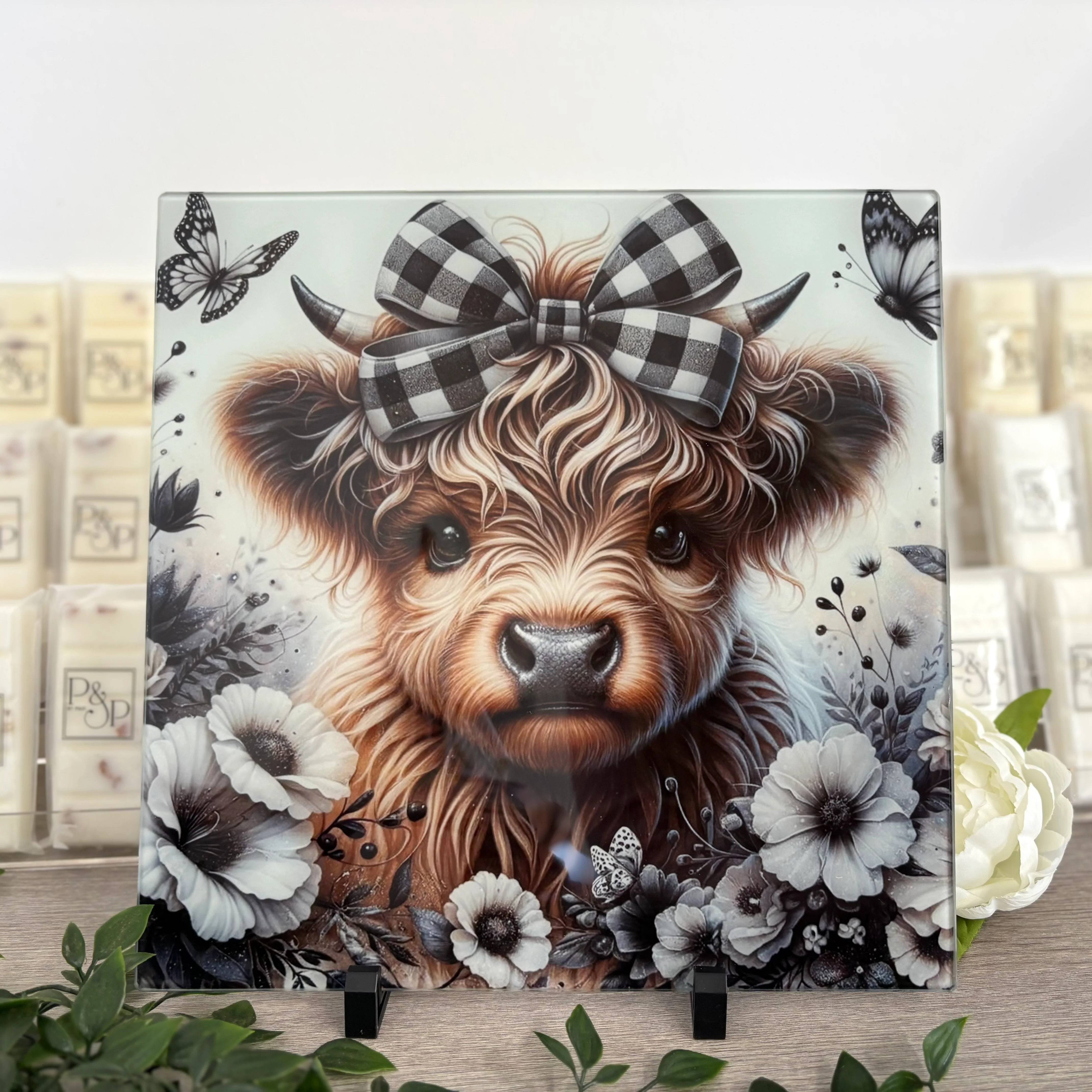 Black & White Highland Cow 30cm Chopping Board - Image 2