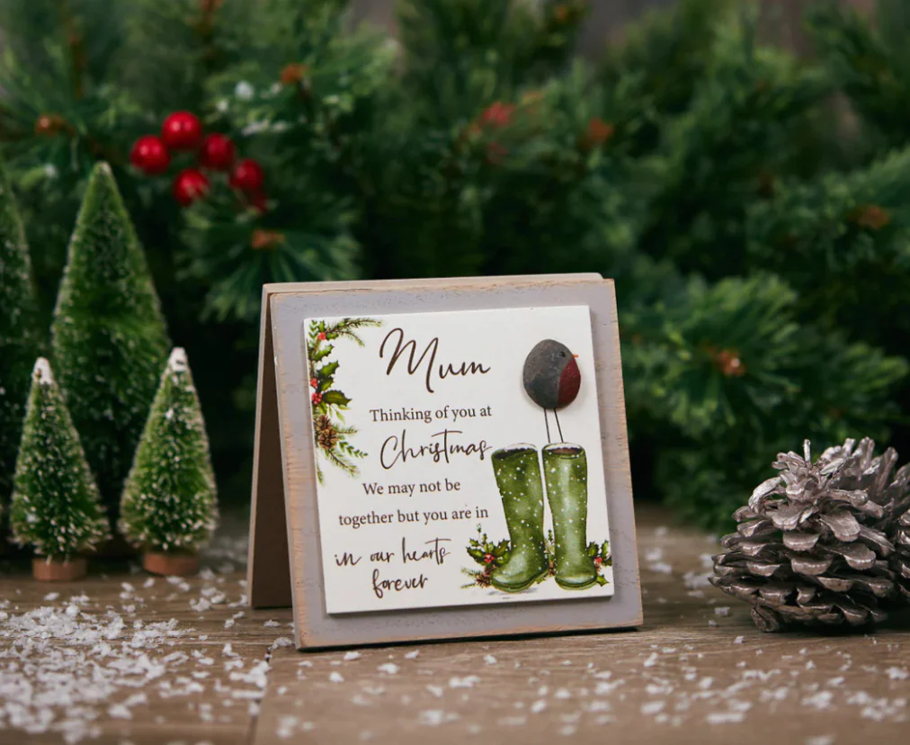 Mum, thinking of you at Christmas wooden plaque