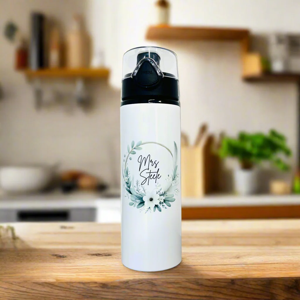 Name Wreath Sports bottle With Closed Lid
