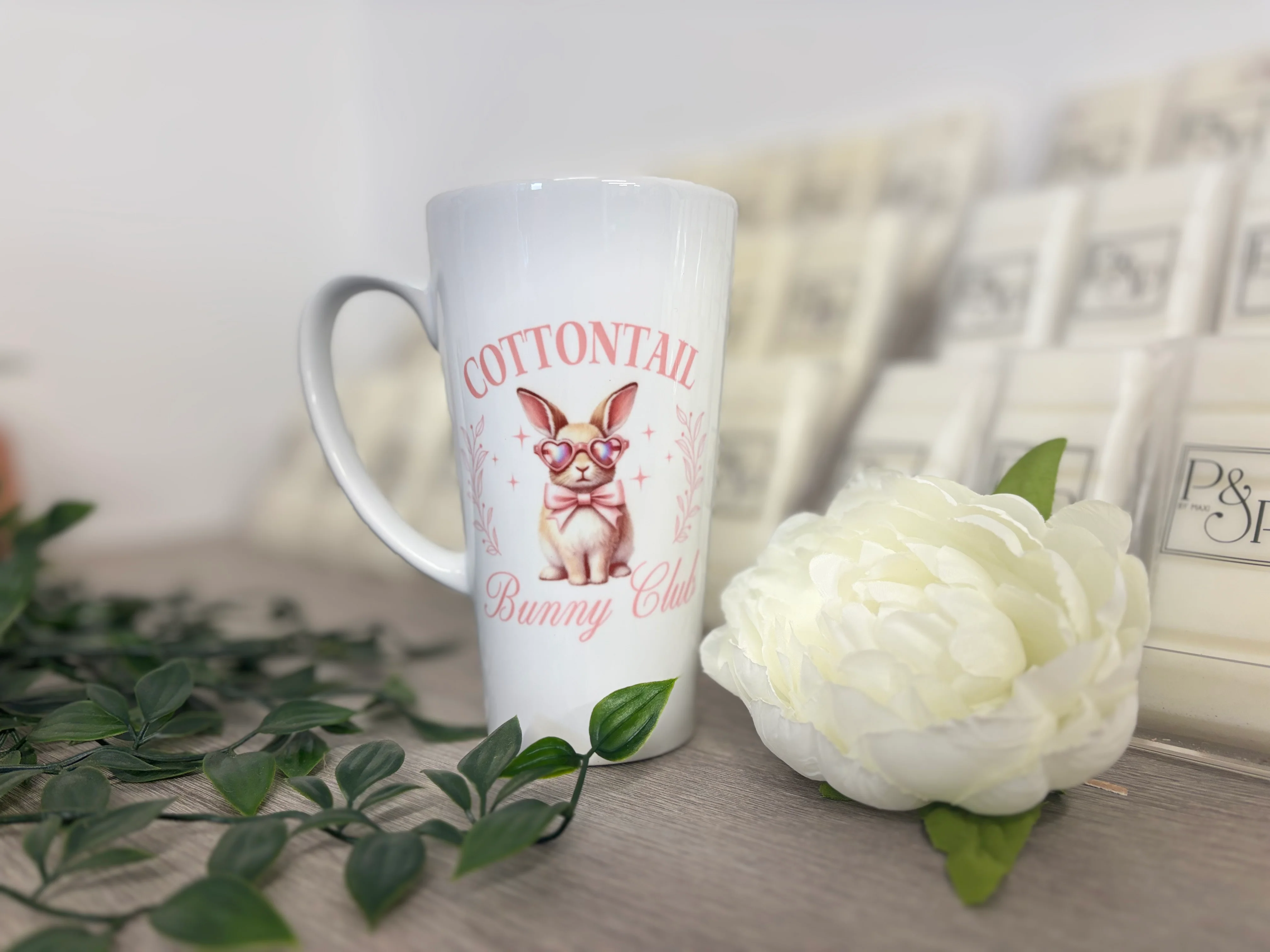 New Latte Ceramic Mug 17oz Cottontail Bunny Club inc Box - Image 2