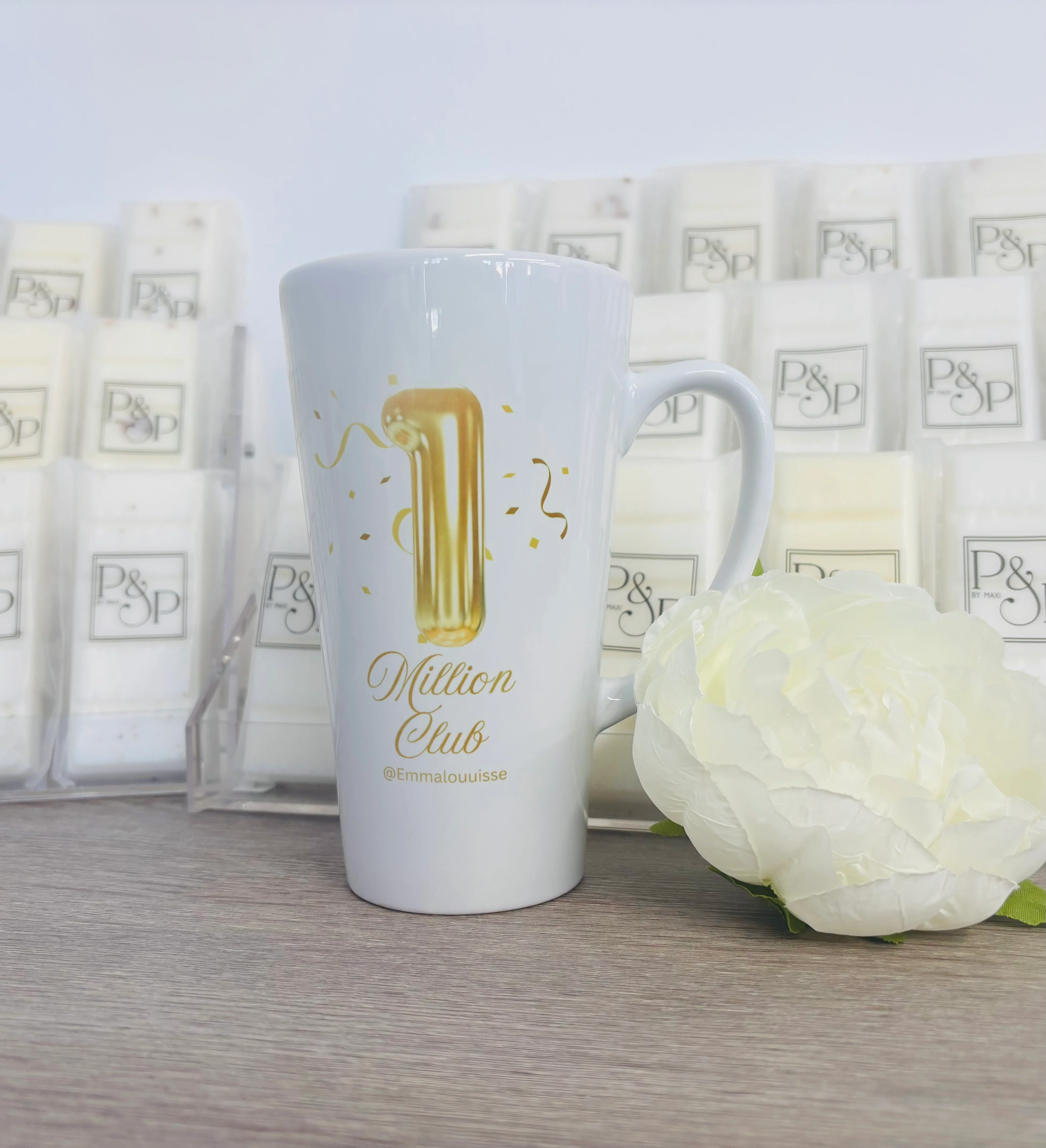 New Latte Ceramic Mug 17oz Gold Balloon inc Box - Image 2